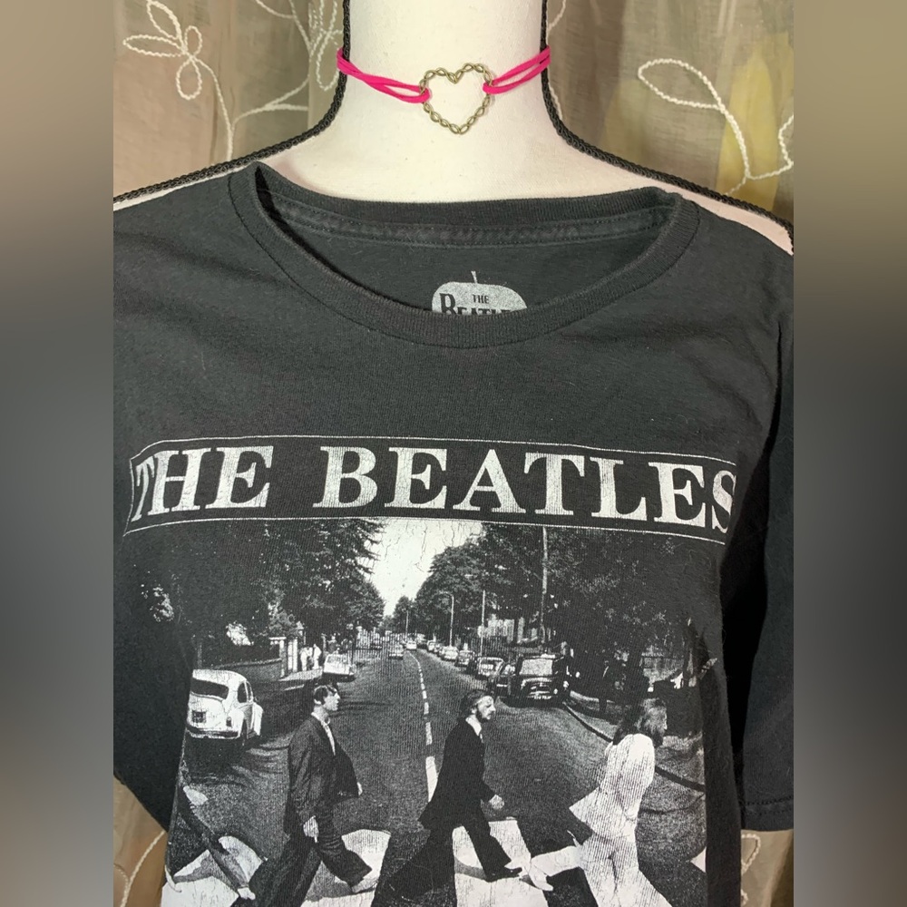 Beatles Abbey Road Black and White Tee Shirt - Picture 8 of 10